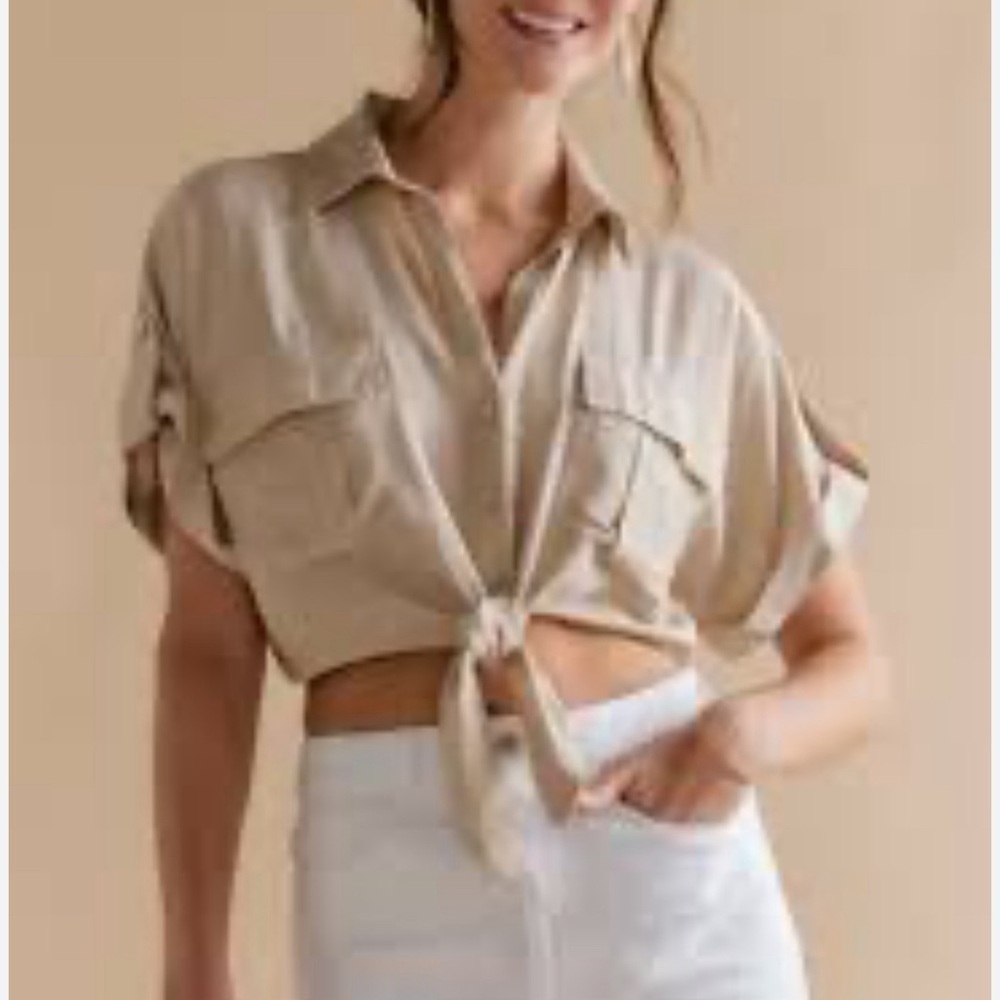 Blue Rain by Francesca’s Cropped Tie-Front Shirt